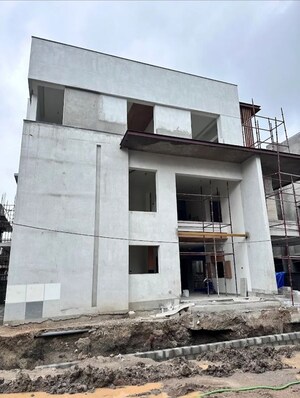 5 BHK Villa For Sale in Supadha Geethika, Velmala