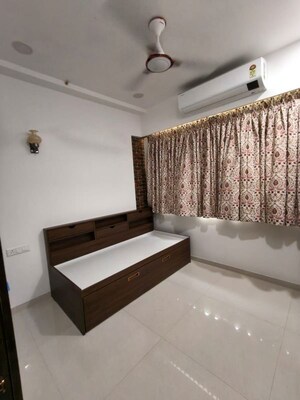 Bedroom in 2 BHK Apartment at Chembur – for Rent