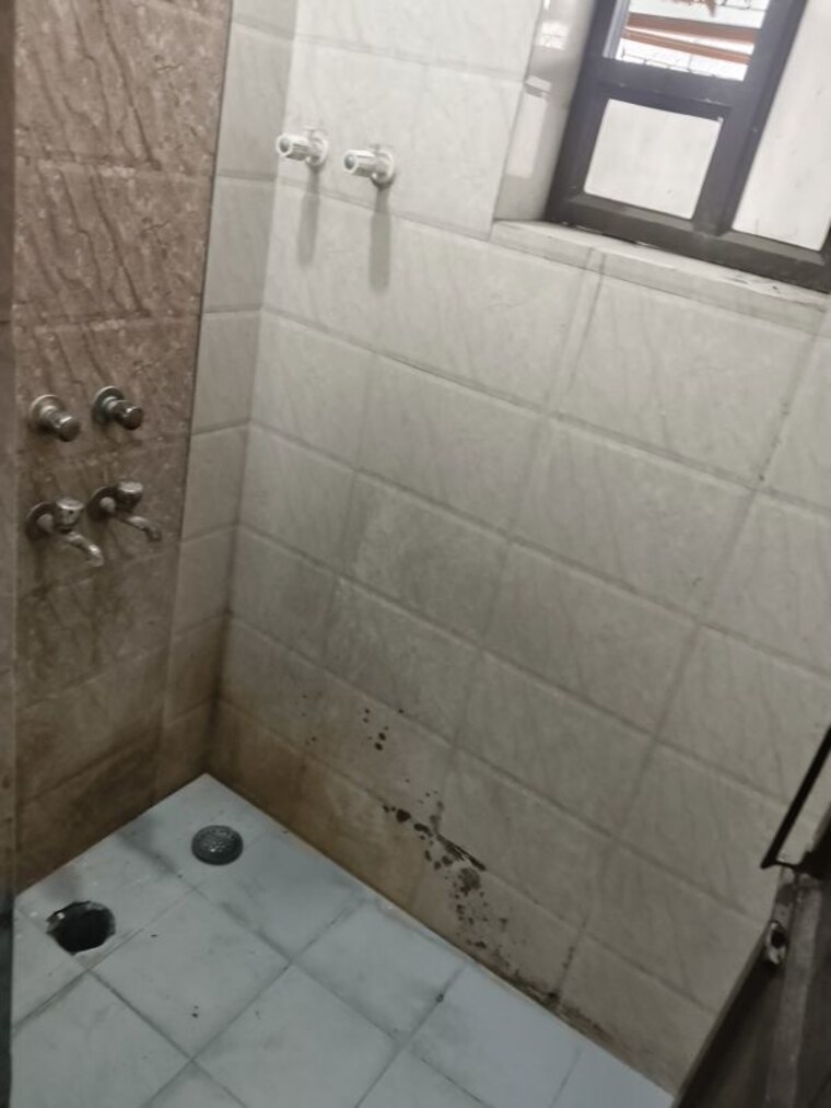 Bathroom, arawali-apartments 1 Bedroom 550 Sq.Ft. Apartment In Sector 52 Noida 10643666