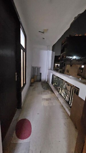 Building Lobby in 1 BHK Builder Floor at Saket – for Rent