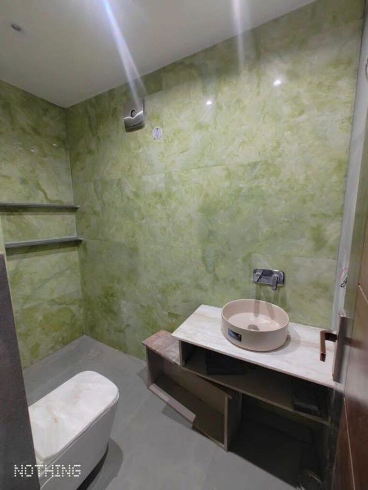 Bathroom, sector 42 3 Bedroom 1800 Sq.Ft. Builder Floor In Sector 42 Gurgaon 10642550