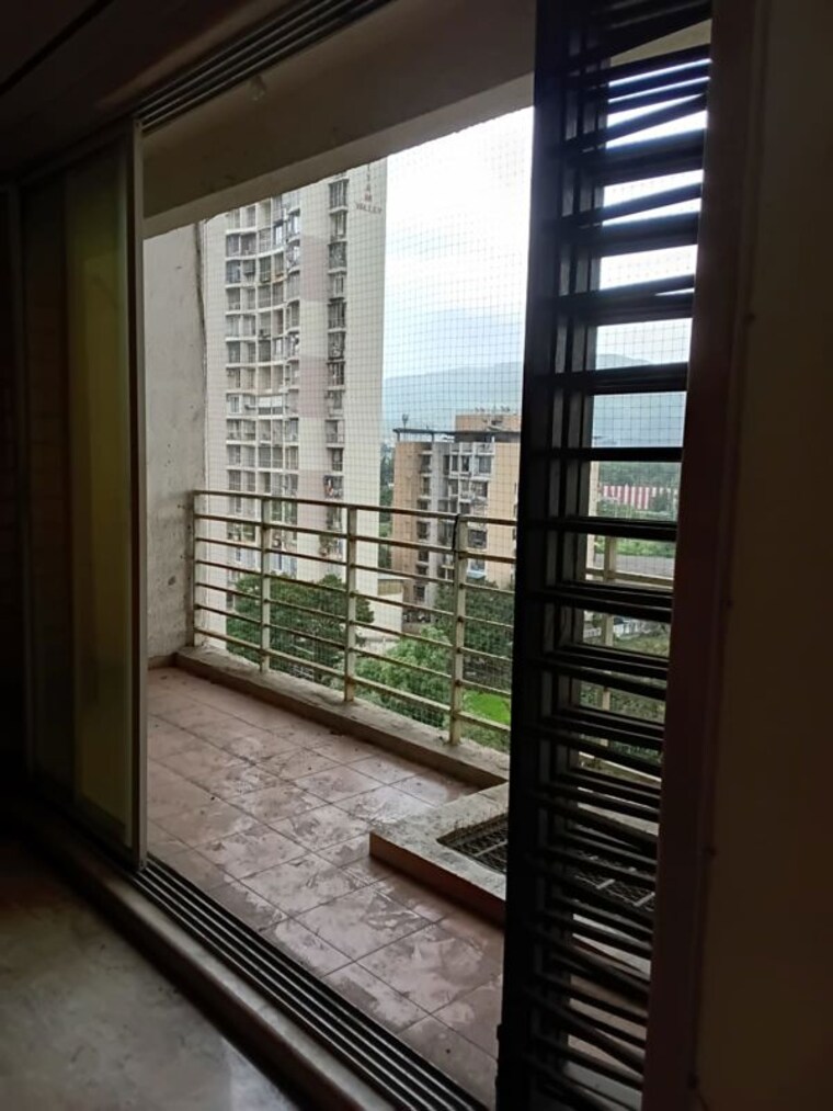 Balcony, vashi sector 26 3 Bedroom 1211 Sq.Ft. Apartment In Vashi Sector 26 Navi Mumbai 10643685