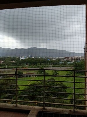 Plot Area in 3 BHK Apartment at Vashi Sector 26 – for Rent