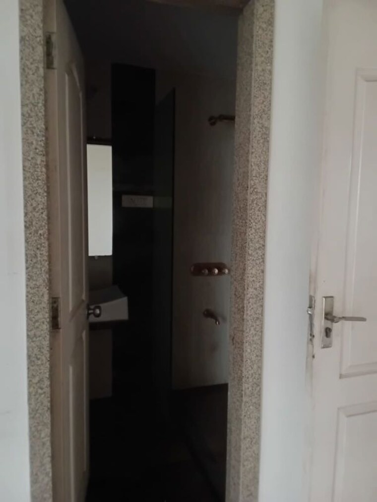 Bathroom, vashi sector 26 3 Bedroom 1211 Sq.Ft. Apartment In Vashi Sector 26 Navi Mumbai 10643685
