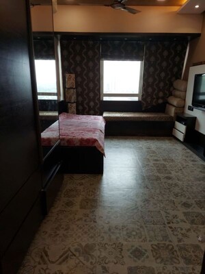 2 BHK Apartment For Rent in DB Woods, Goregaon East