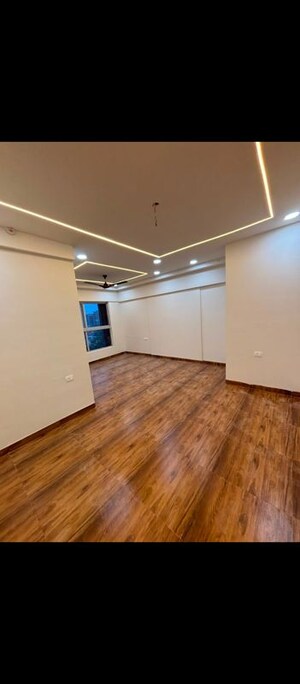 Room in 3 BHK Penthouse at Gera Planet Of Joy, Kharadi – for Rent