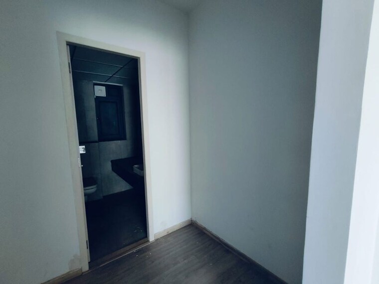 Room, smart-world-orchard 2.5 Bedroom 1200 Sq.Ft. Builder Floor In Sector 61 Gurgaon 10643703