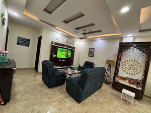 Living Room in 3 BHK Builder Floor at Sector 57 – for Rent