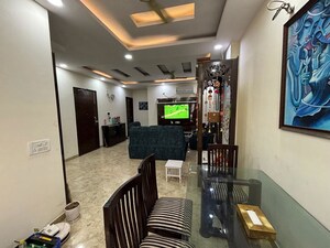 Living Room in 3 BHK Builder Floor at Sector 57 – for Rent