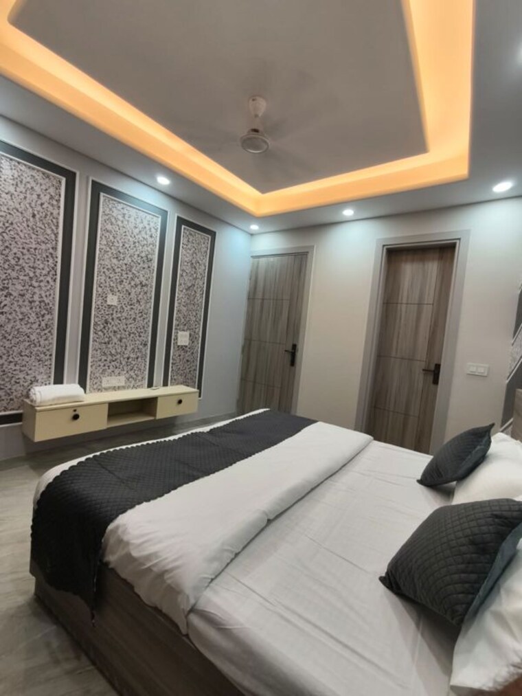 Bedroom, sector 57 3 Bedroom 3280 Sq.Ft. Builder Floor In Sector 57 Gurgaon 10643723