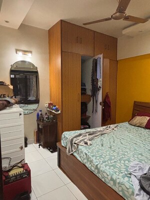 Bedroom in 1 BHK Apartment at Mahaveer Tower, Worli – for Rent