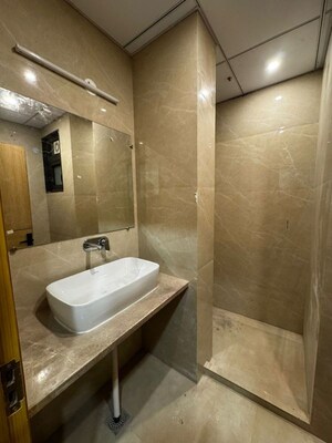 Bathroom in 1 BHK Builder Floor at Sector 46 – for Rent