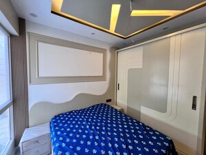 Bedroom in 2 BHK Apartment at Signature Global Prime, Sector 63a – for Rent