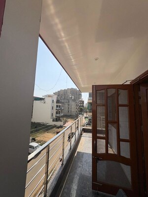Kitchen in 3 BHK Builder Floor at Sector 57 – for Rent
