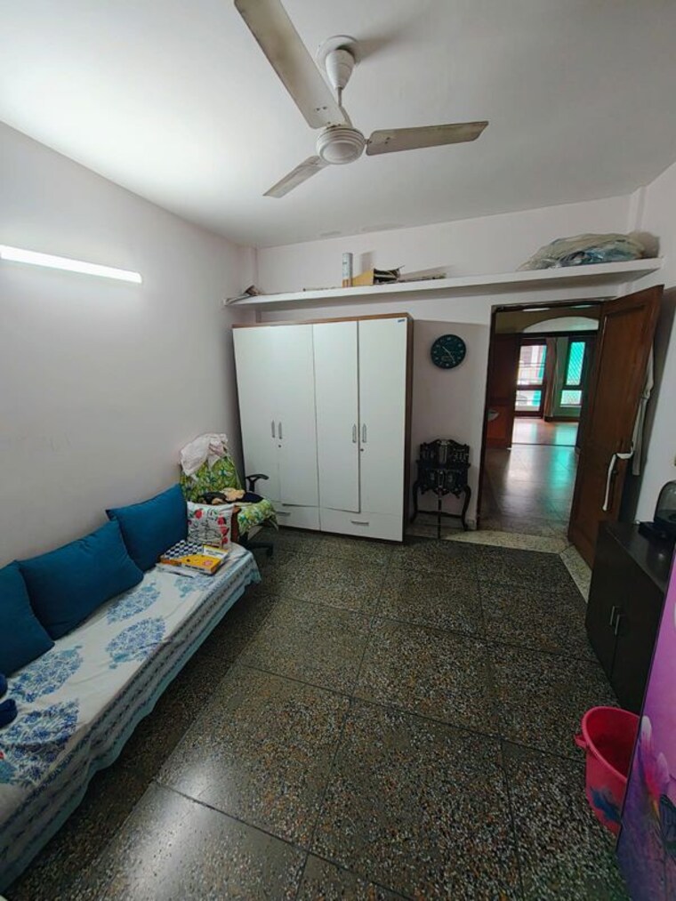 Bedroom, dlf-royale-residences 2 Bedroom 200 Sq.Yd. Builder Floor In Dlf Phase I Gurgaon 10643738