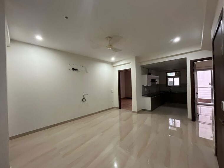 Room, sector 57 3 Bedroom 25000 Sq.Ft. Builder Floor In Sector 57 Gurgaon 10643748