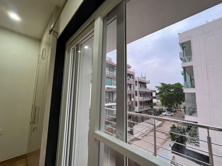 Balcony, sector 57 3 Bedroom 25000 Sq.Ft. Builder Floor In Sector 57 Gurgaon 10643748