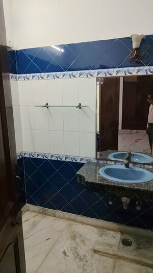 Bathroom in 3 BHK Builder Floor at RWA Apartments Sector 39, Sector 39 – for Rent