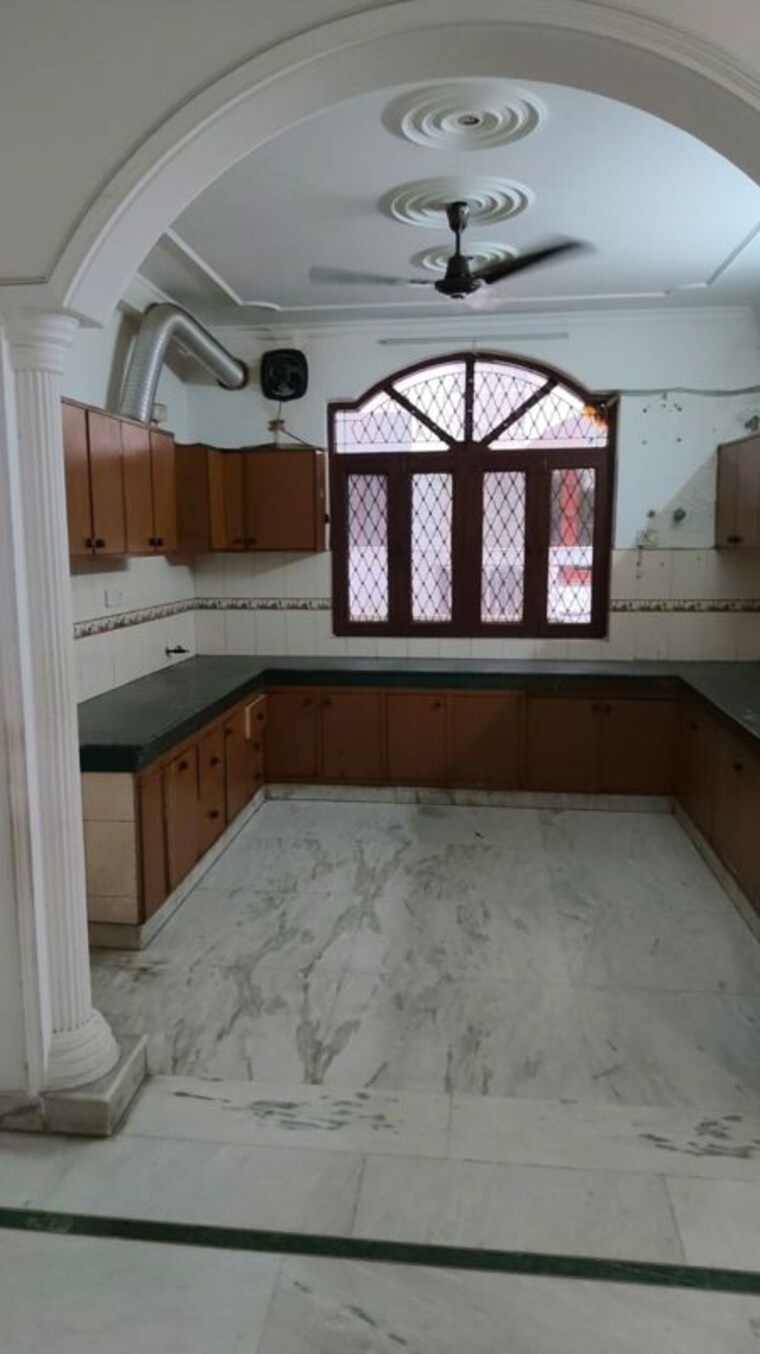 Kitchen, rwa-apartments-sector-39 3 Bedroom 3000 Sq.Ft. Builder Floor In Sector 39 Noida 10643749
