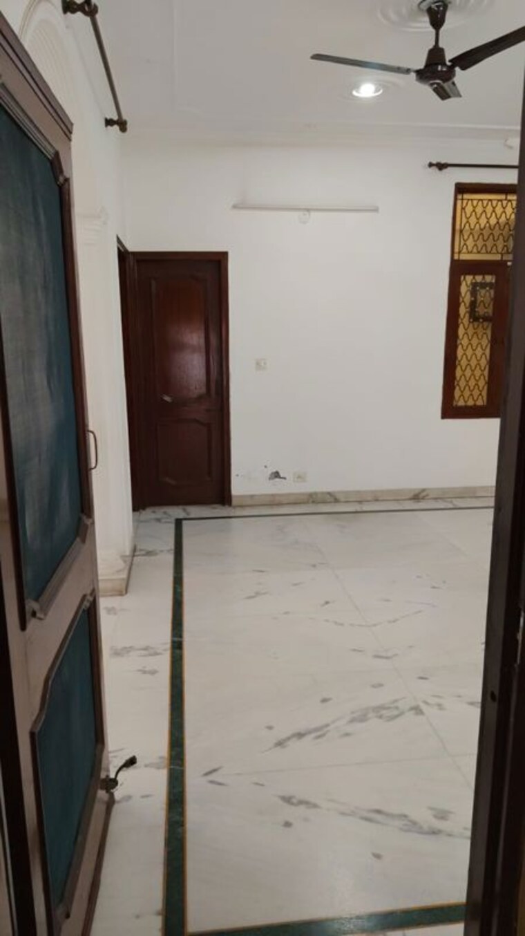 undefined, rwa-apartments-sector-39 3 Bedroom 3000 Sq.Ft. Builder Floor In Sector 39 Noida 10643749
