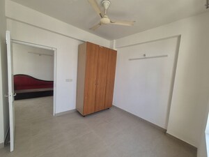 Room in 2 BHK Apartment at Shree Vardhman Mantra, Sector 67 – for Sale