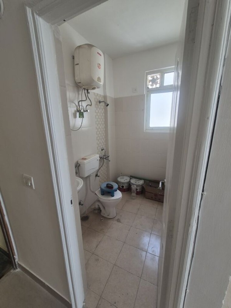 Bathroom, shree-vardhman-mantra 2 Bedroom 800 Sq.Ft. Apartment In Sector 67 Gurgaon 10643751