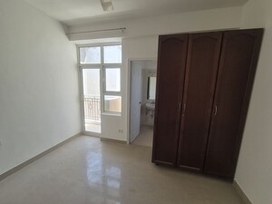Room in 2 BHK Apartment at Shree Vardhman Mantra, Sector 67 – for Sale