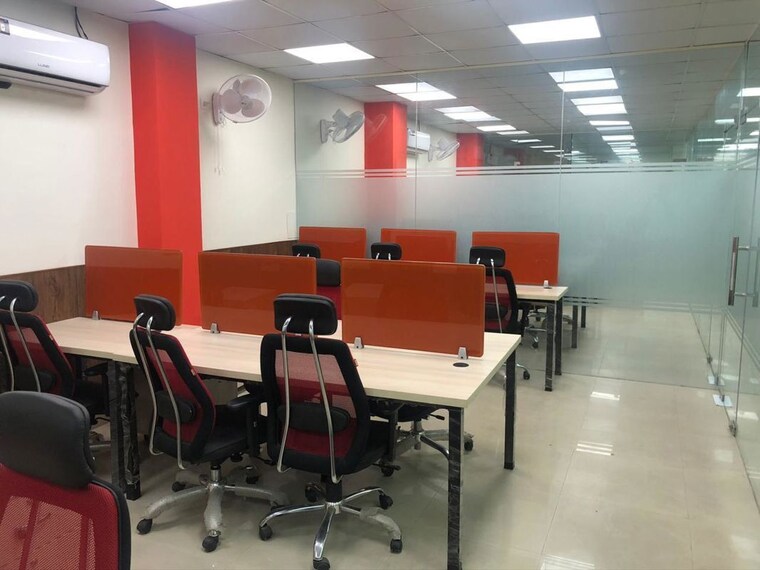 undefined, old palasia Commercial Office Space 1100 Sq.Ft. In Old Palasia Indore 10643778