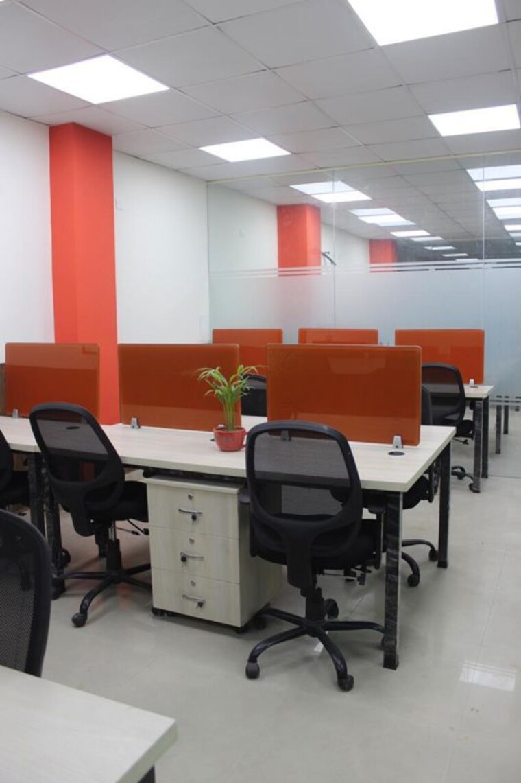 undefined, old palasia Commercial Office Space 1100 Sq.Ft. In Old Palasia Indore 10643778