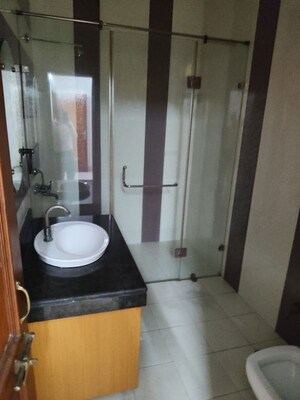 Bathroom in 3 BHK Builder Floor at RWA Apartments Sector 39, Sector 39 – for Rent
