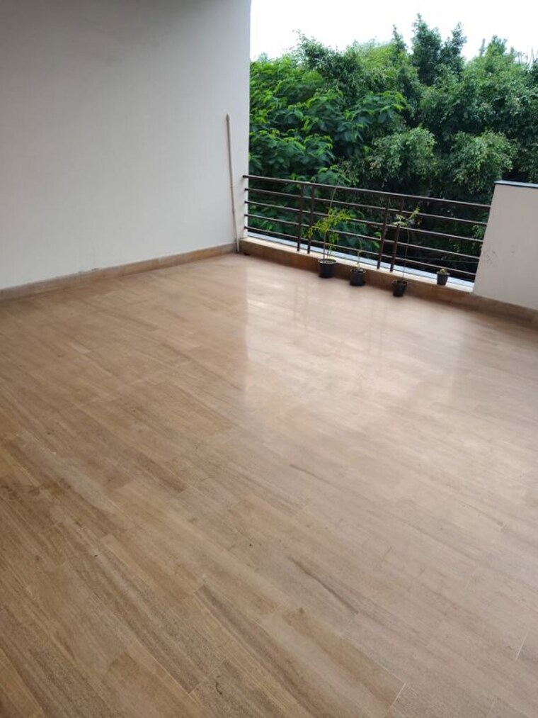 Room, rwa-apartments-sector-39 3 Bedroom 4000 Sq.Ft. Builder Floor In Sector 39 Noida 10643775