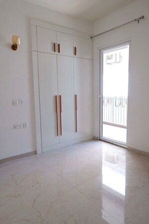 Room in 3 BHK Apartment at Godrej Meridien, Sector 106 – for Rent