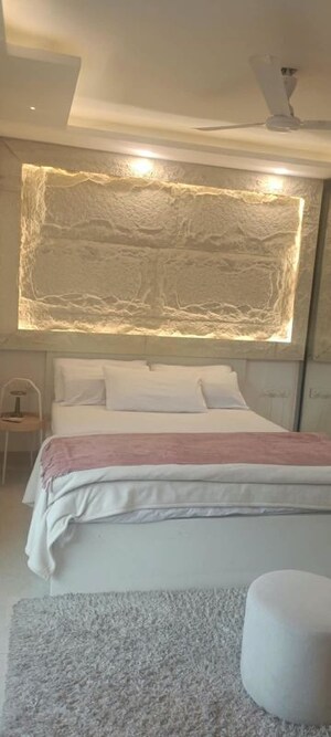 2 BHK Apartment For Rent in Shree Vardhman Mantra, Sector 67