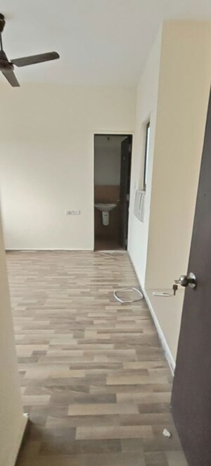 Room in 2 BHK Apartment at Lodha Casa Essenza, Dahisar East – for Rent
