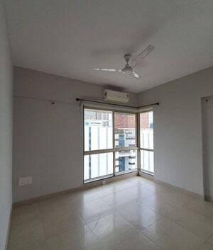 2 BHK Apartment For Rent in Vrindavan Society Goregaon, Goregaon East
