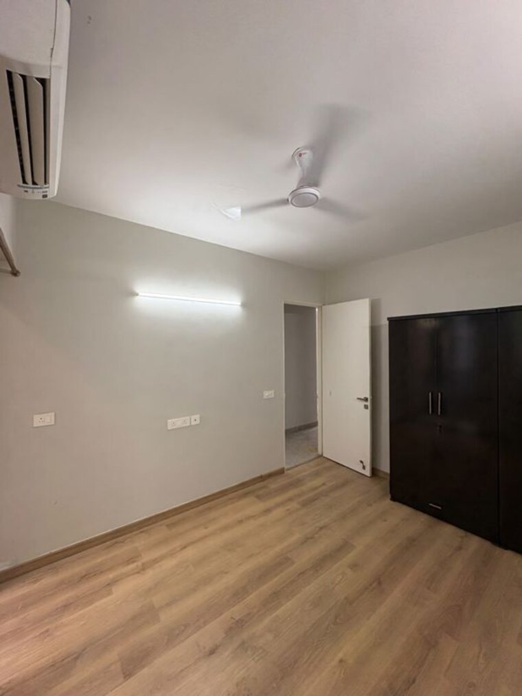 Room, rof-aalayas 3 Bedroom 1250 Sq.Ft. Apartment In Sector 102 Gurgaon 10643808
