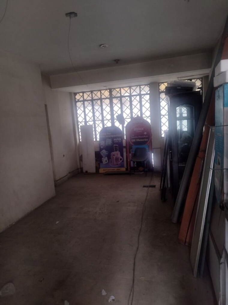  Parking, rajpur Commercial Shop 816 Sq.Ft. In Rajpur Dehradun 10643819