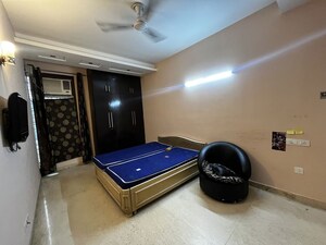 Living Room in 3 BHK Builder Floor at Sector 52 – for Rent