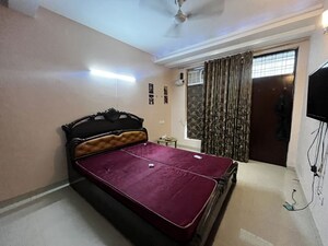 Bedroom in 3 BHK Builder Floor at Sector 52 – for Rent