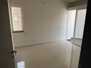 Room in 2 BHK Apartment at Yashwin Orizzonte, Kharadi – for Sale