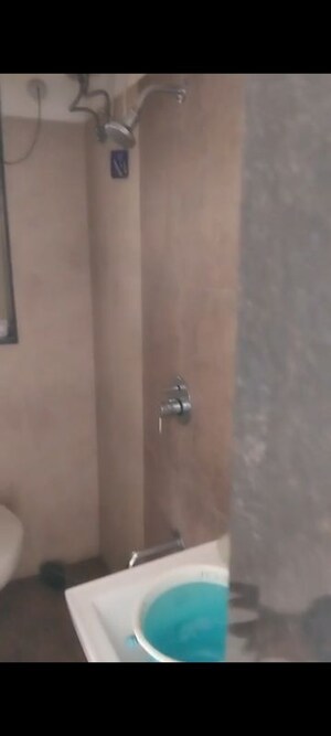 Furnished Amenities in 1 BHK Apartment at Chandak Nishchay, Borivali East – for Rent
