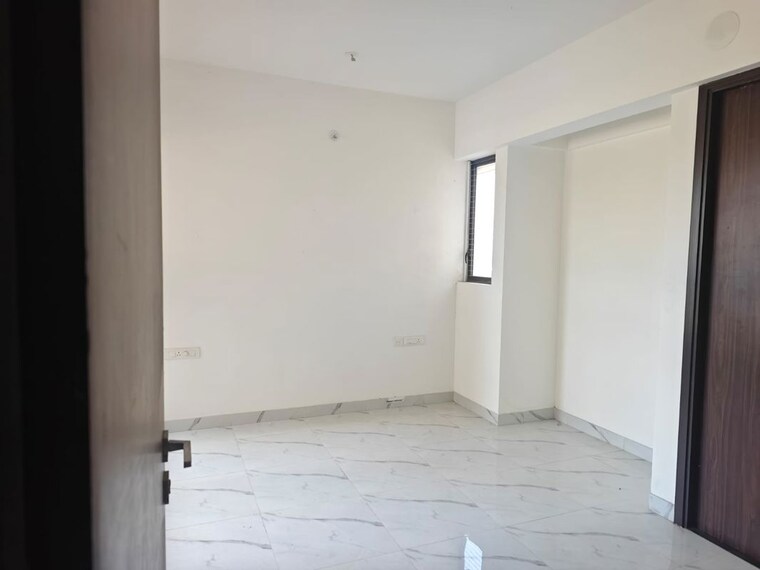 Room, raymond-ten-x-habitat 2 Bedroom 635 Sq.Ft. Apartment In Pokhran Road No Two Thane 10643827
