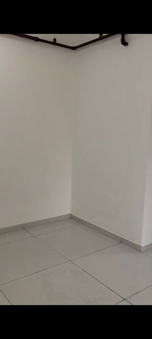 Room in 1 BHK Apartment at Godrej Nest Kandivali, Kandivali East – for Rent