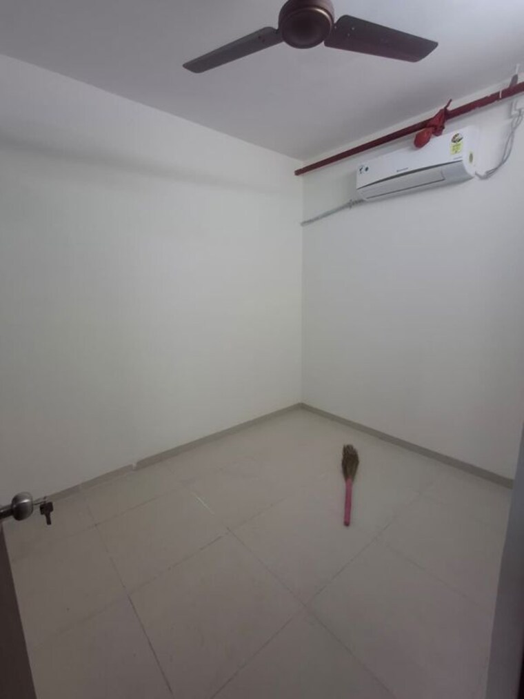 Room, alliance-fortuna-blue 1.5 Bedroom 536 Sq.Ft. Apartment In Lower Parel Mumbai 10643861