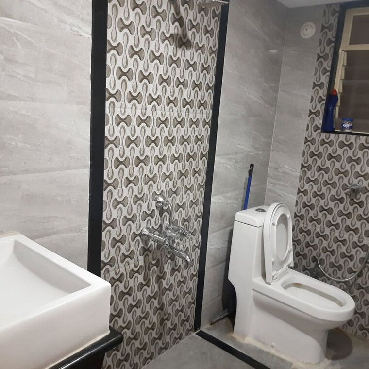 Bathroom, ssd-sai-pearl 3 Bedroom 1350 Sq.Ft. Apartment In Pimple Saudagar Pune 10643859