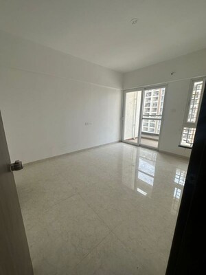 Room in 3 BHK Apartment at Majestique Towers, Kharadi – for Sale