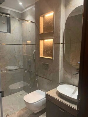 Bathroom in 5 BHK Builder Floor at DLF Imperial Residences, Dlf Phase I – for Rent