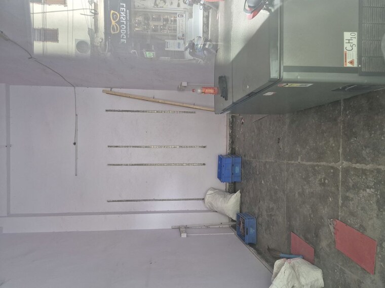 Bathroom, mayur vihar Commercial Shop 250 Sq.Ft. In Mayur Vihar Delhi 10643890