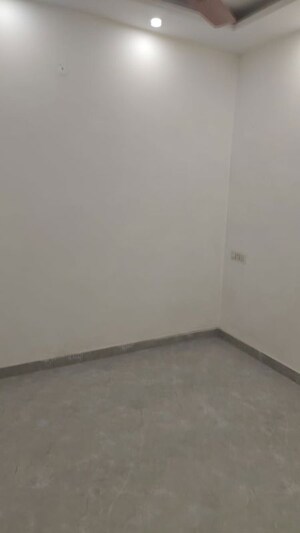 Room in 3 BHK Independent House at Mehrauli – for Sale