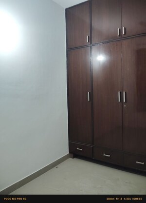 Room in 2 BHK Builder Floor at Sector 45 – for Rent